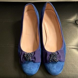 Women’s blue suede mini heel